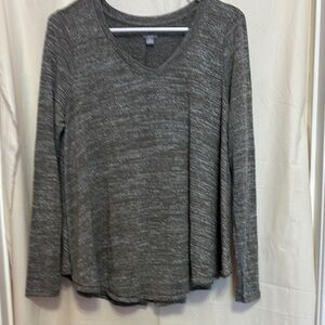 Green V-Neck Long Sleeve Top